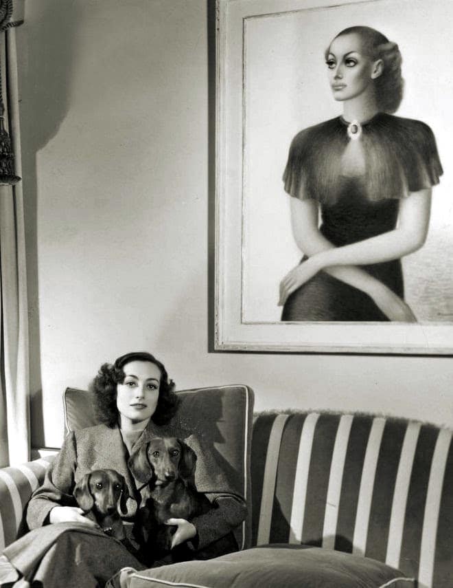Joan Crawford with dachshunds (1936)
